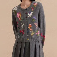 Cárdigan de cuello redondo de moda gris para mujer, flor bordada personalizada, superventas, cárdigan de invierno con patrón sólido al por mayor para mujer