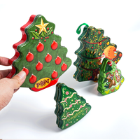 Boîte en fer blanc de Noël directe d'usine pour cadeau paquet de biscuits de bonbons pots en fer blanc de Noël personnalisés étain d'arbre de Noël en métal recyclable