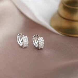 <span class=keywords><strong>Pendientes</strong></span> de Aro Redondos de Plata de Ley 925 para Mujer, <span class=keywords><strong>Brillantes</strong></span> con Circonitas, Oro, Plata, Perlas, Joyería Moderna y Bonita, Regalos para Bodas y Fiestas, Chapados en Oro - Product Image 6