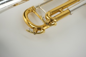 Trompette à trois tons BB, corps en laiton nickelé, instrument à vent bicolore pour débutants et performances professionnelles - Product Image 3