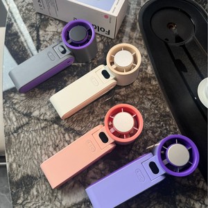Y19S พัดลมพกพาแบบพับได้ พัดลมระบายความร้อนแบบชาร์จ USB พร้อมมอเตอร์ไร้แปรงถ่าน อายุการใช้งานแบตเตอรี่ 3-6 ชม. - Product Image 2