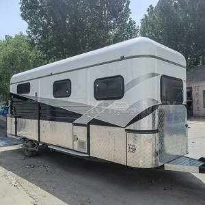 Remorque de transport pour 2 chevaux avec chargement par l'angle, sièges lounge, lits superposés et évier - Product Image 1