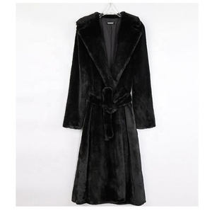<span class=keywords><strong>Manteau</strong></span> <span class=keywords><strong>long</strong></span> <span class=keywords><strong>noir</strong></span> en fausse fourrure pour femme de luxe de haute qualité avec ceintures d'automne et d'hiver vente en ligne - Product Image 1