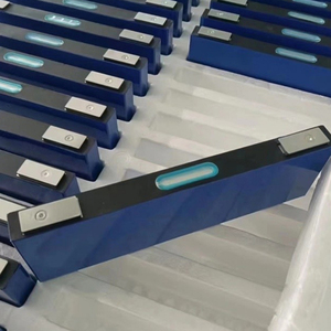 Hpower <span class=keywords><strong>3.7v</strong></span> 120ah פריזמטי ncm מחזור 5000 ליתיום lifepo4 <span class=keywords><strong>120</strong></span> תא לאחסון אנרגיה סולארית מנוע חשמלי - Product Image 3