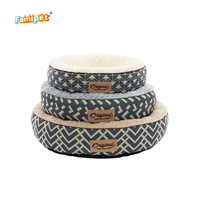 Lit pour chien et chat rond en forme de beignet, confortable, doux, lavable, de luxe, nouvelle conception personnalisée par le fabricant Famipet