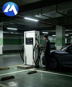 Cargador Rápido para Vehículos Eléctricos YLNXD240K02D de 240kW DC/DC, Doble Conector, ≥97% de Eficiencia, 200-1000V, Estación de Carga Inteligente con Enfriamiento por Aire - Product Image 4