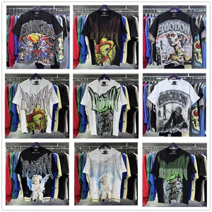 T-Shirt da Uomo di Alta Qualità in Cotone 100% con Stampa Grafica 'Mixed Emotions', Stile Streetwear Vintage e Vestibilità Comoda - Product Image 4