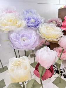 Fleurs artificielles géantes personnalisées pour la décoration de vitrines de centres commerciaux, les mariages, la décoration de la maison, les événements festifs, les décorations de fêtes - Product Image 3