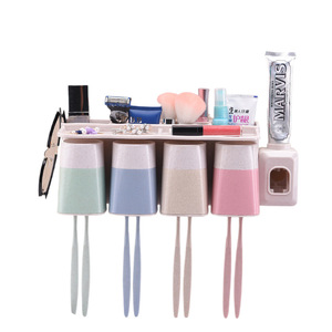Portacepillos de dientes ecológico con 4 vasos, montaje en pared sin taladro, diseño moderno para uso familiar - Product Image 3