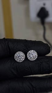 Pendientes de Plata de Ley 925 con Moissanita, Corte Brillante Redondo, con Halo y Cierre de Rosca, para Regalo de Boda o Fiesta - Product Image 5