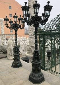 Venta al por mayor de farolas baratas de hierro fundido de 5 luces decoración de aluminio de alta calidad para jardín impresión personalizada para regalos - Product Image 4