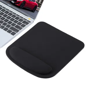 Newest fashion free sample wholesale Ergonomic Cloth Wrist Rest Mouse Pad Premium Mouse Pad With Wrist Rest