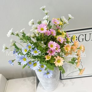 Fleurs de marguerite artificielles Mishu Crafts en soie, faites à la main, pour décorations de mariage et de maison - Product Image 1