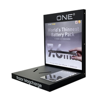 Support d'exposition antivol moderne et mobile pour batterie externe, avec éclairage LED en acrylique, personnalisable en usine (OEM&ODM) et facile à assembler
