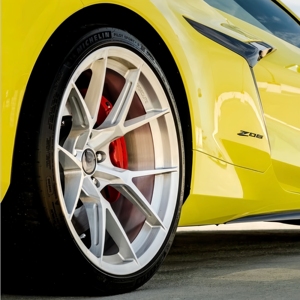 Rines SHIN Forjados en Plata Pulida con Diseño en Y, Ligeros y Cóncavos, de 17-24 Pulgadas, 5x120, para Corvette C8 Z06, Ford Mustang GT, Autos de Alto Rendimiento - Product Image 2
