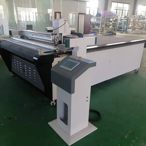 TOPCNC <span class=keywords><strong>zara</strong></span> vêtements femmes die cnc cutter chasse vêtements machine de découpe femmes vêtements d'hiver machine de découpe avec CE - Product Image 3