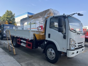 Autocarro <span class=keywords><strong>con</strong></span> Gru Montata su Telaio ISUZU, Capacità di Sollevamento 3-16 Tonnellate, Braccio Dritto e Pieghevole - Product Image 3