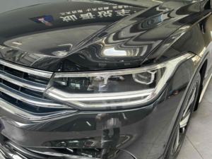 <span class=keywords><strong>Auto</strong></span> Usado Volkswagen Tiguan L 2023 Facelift 330TSI 2WD R-Line Edición Premium 2.0T DSG Distancia entre Ejes de 2791 mm - Product Image 2