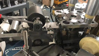 Machine automatique de scellage de gobelets en papier à ultrasons vendue à Dubaï, au Sri Lanka et en Allemagne