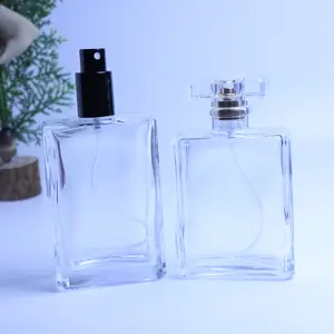 Venta al por mayor botella de perfume cuadrada 100mL botella de perfume de embalaje de vidrio en aerosol cuadrado