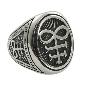Anello Vintage con Croce di Leviathan MECYLIFE in Acciaio Inossidabile, Gioielli Satanici per Uomo - Product Image 1