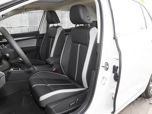 Volkswagen Golf 2025 Usado, Sedán de Gasolina de 5 Plazas, Eficiente en Consumo de Combustible, Cámara de Visión Trasera, Control de Crucero, Tracción Delantera, Auto Alemán - Product Image 6