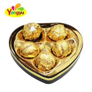 Boîte cadeau en forme de cœur de chocolat aux noisettes enrobée de feuille d'or certifiée Halal, vente en gros - Product Image 5