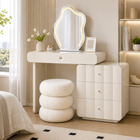 Miroir de maquillage éclairé de style crème moderne avec finition laquée en MDF pour chambre à coucher et salle de bain