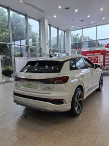 <span class=keywords><strong>Audi</strong></span> <span class=keywords><strong>Q4</strong></span> e-tron 2024 2025 Prestige quattro SUV, cambio automatico a velocità singola, guida a sinistra/destra, auto usate LHD/RHD, vendita veicoli - Product Image 5