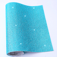 Feuille d'autocollants en résine de gel diamantée 24*40cm pour le traitement des vêtements, les autocollants de voiture, la décoration de mariage, les accessoires