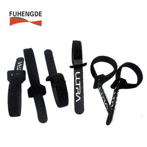 環境に優しいケーブルタイ 再利用可能なストラップ 強力なグリップ ファスナー フックアンドループテープ カスタムロゴ 調整可能なプラスチックバックル バッグ用 - Product Image 5