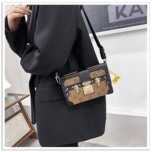 Nuova Tendenza: Borse da <span class=keywords><strong>Donna</strong></span> in Pelle PU, <span class=keywords><strong>Borsa</strong></span> di Lusso Stile Retrò Europeo, Piccola <span class=keywords><strong>Borsa</strong></span> a Tracolla - Product Image 1