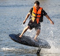 Livraison directe en fibre de carbone Efoil Motor Jet Board E-Foil Electric Foil Board Power Water Wing Foil Surfing Hydrofoil Efoil