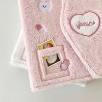 Kawaii A5 Plüsch-Ringbuch mit Stickerei, 6-Ring-Knopfverschluss, Polyester-Fotoalbum, Kpop-Fotokartenhalter, Sammelbuch, Aufbewahrungsorganizer