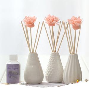 Bâtonnets de diffuseur de roseau en fibre de haute qualité de 4mm avec arôme de <span class=keywords><strong>parfum</strong></span> de maison pour rafraîchissement de <span class=keywords><strong>parfum</strong></span> d'intérieur - Product Image 4