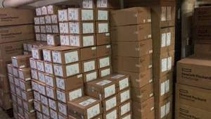 P50230-B21 HPE 3.2TB NVMe Gen4 penggunaan campuran kinerja tinggi SFF BC U.3 PM1735a SSD untuk Server Hpe - Product Image 2