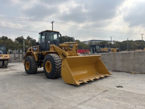 Chargeur sur pneus d'occasion CAT 966H en bon état à vendre Caterpillar Machine 966H avec moteur à composants centraux - Product Image 4