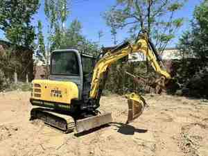 Mini-excavatrice 2,5 tonnes avec moteur Cummins Euro 5 EPA, livraison gratuite, machine chinoise d'occasion pour usage agricole, avec moteur, boîte de vitesses et pompe à engrenages - Product Image 2