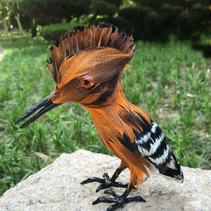 Arte ligero de pájaro pescador con plumas reales para decoración zen de pared en bodas y espacios de meditación, marco hueco. - Product Image 1