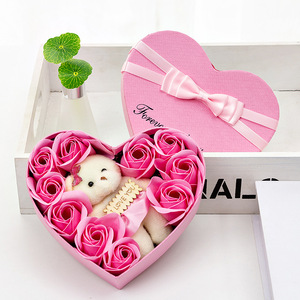 A buon mercato san valentino regalo fiore artificiale <span class=keywords><strong>orso</strong></span> rosa orsacchiotto profumato <span class=keywords><strong>orso</strong></span> sapone fiore <span class=keywords><strong>con</strong></span> forma <span class=keywords><strong>di</strong></span> <span class=keywords><strong>cuore</strong></span> scatola - Product Image 3