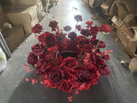 Guirlande de fleurs artificielles en forme de couronne, style Nouvel An 2026, romantique, luxueuse, rouge bordeaux, rose, décoration de centre de table de mariage