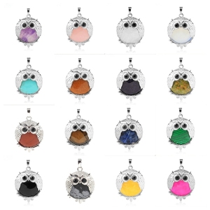 Ciondolo all'ingrosso a forma di gufo in argento con pietra naturale, ciondolo rotondo delicato con cristallo curativo per la creazione di gioielli - Product Image 1