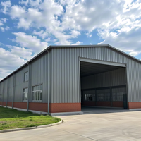 Structure de garage préfabriquée à faible coût en panneaux sandwich d'acier, grande portée, pour atelier et bâtiment commercial