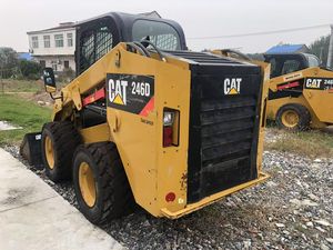 รถตักล้อยางขนาดเล็กมือสอง สภาพดี รุ่น Cat 246d ปี 2022 น้ำหนักบรรทุก 748 กก. ชั่วโมงการทำงานต่ำ เครื่องยนต์ แบริ่งมอเตอร์ - Product Image 3