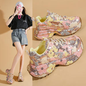 Zapatillas de deporte brillantes con diamantes de imitación para papá, calzado ostentoso reflectante, zapatos de fiesta de noche para mujer, zapatillas de suela gruesa de tamaño personalizado para mujer - Product Image 4