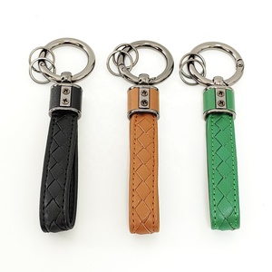 New Fashion Car Key Chains Brand Logo Metal Black Key <b>Holder</b> Keychain Accessories Gift Custom Leather Keychain - Product Image 2