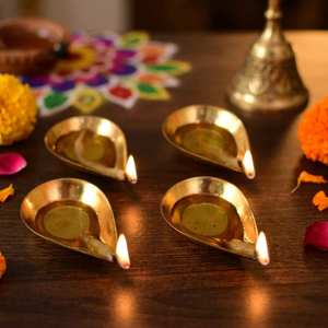 Traditional Brass <b>Oil</b> Diya a Symbol of Eternal Light and Prosperity Elegant Brass Akhand Diya - Product Image 5