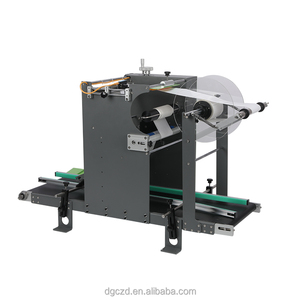 Machine d'étiquetage plate de bureau pour boîtes alimentaires, cartons, cartes IC, étiquettes en papier, sacs en PE, boîtes à lunch, sachets plats, bouteilles en plastique - Product Image 3