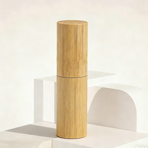 Tubo de Lápiz Labial de Bambú Reciclable y Ecológico de 4.5g, Interior Dorado, Empaque Cosmético de Color Personalizado de Lujo para Líneas de Belleza Premium - Product Image 5