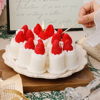Handgemachte Romantische Sojawachs-Kerze im Glas Fotogerechte Anpassbare Form Geschenk für Valentinstag & Geburtstag Wohndekoration